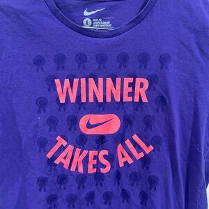 Nike winner takes all graphic tee